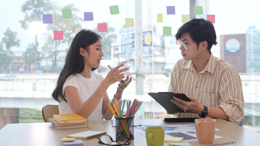 10 Cách Cải thiện Kỹ năng Giao tiếp Hiệu Quả 