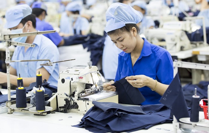Người lao động hiện rất quan tâm đến các quyền lợi bên ngoài lương thưởng ví dụ hỗ trợ nhà ở hay an toàn lao động