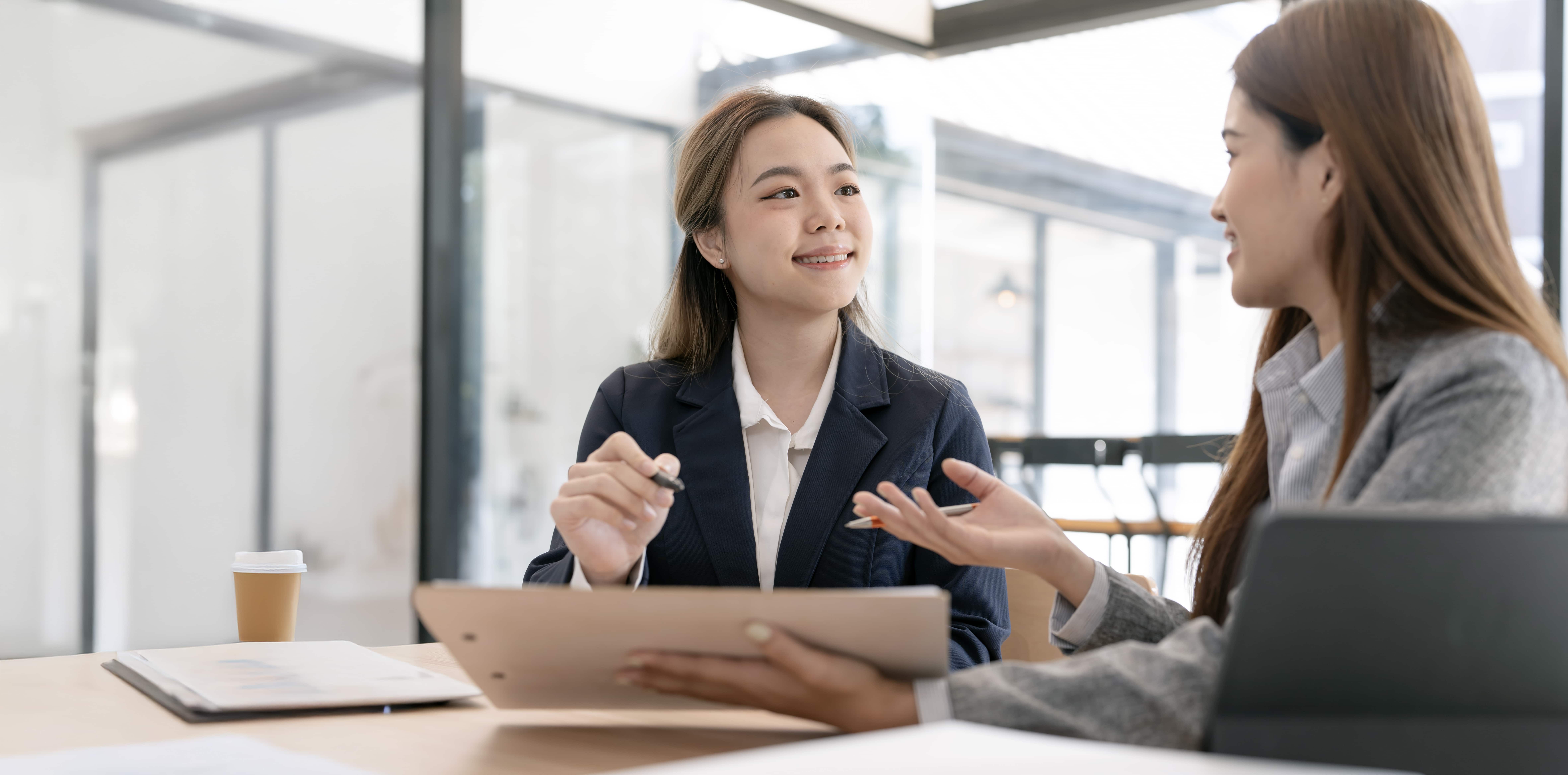 Cá nhân có thể tận dụng những khoảng thời gian gián đoạn trong sự nghiệp như thế nào để không ngừng nâng cao kỹ năng và thúc đẩy hành trình phát triển chuyên môn của mình?
