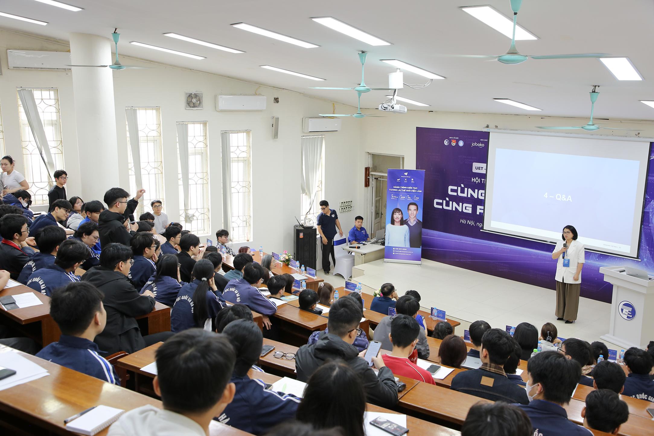 QnA session with Manpower Vietnam speaket at UET Career Fair 2026