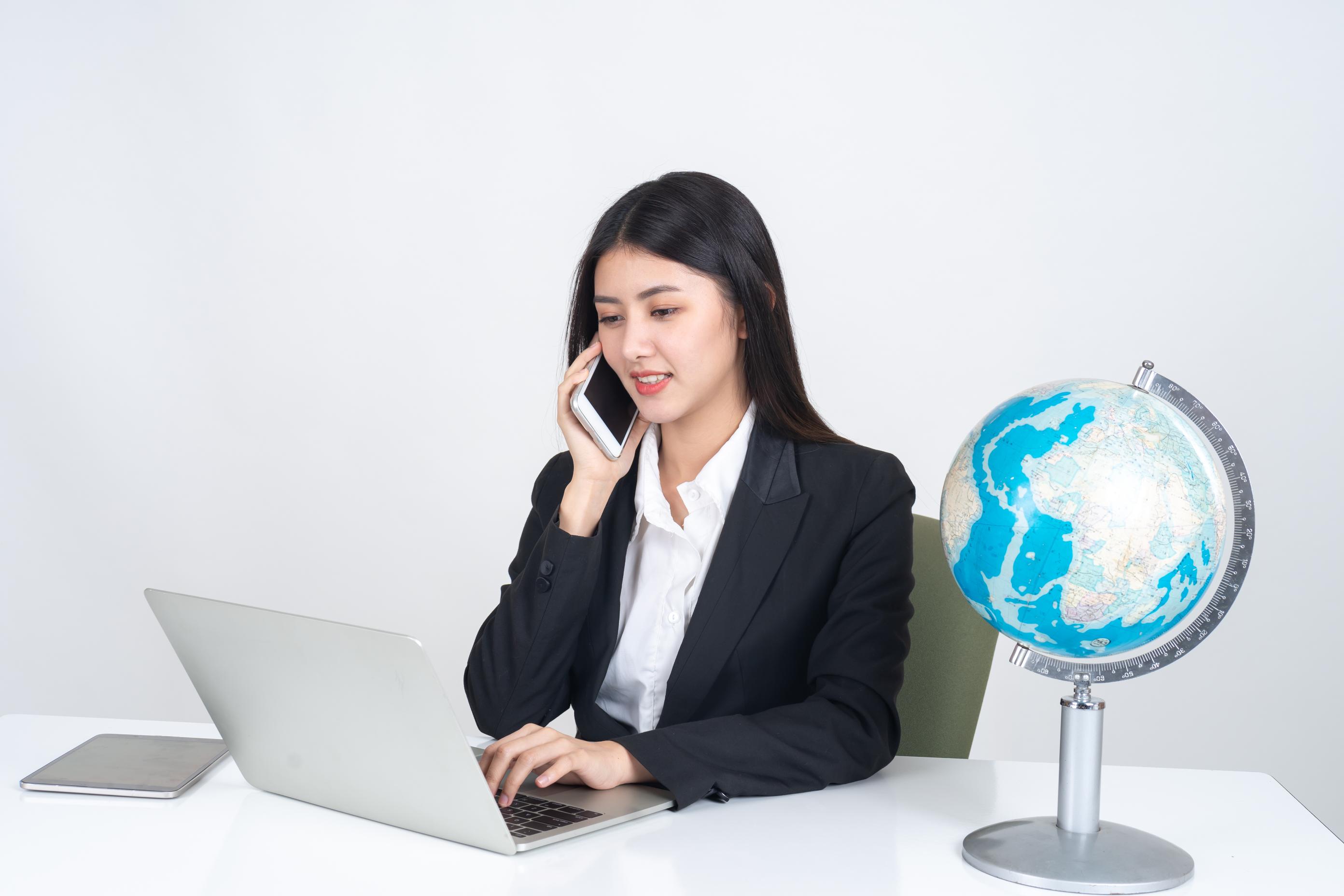 Managing global mobility services