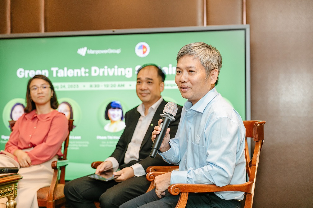 TS Lê Tiến Dũng, phụ trách Hỗ trợ Sản Xuất & Kinh doanh Hạt giống Bayer khu vực APAC phát biểu cảm nghĩ về chiến lược ESG